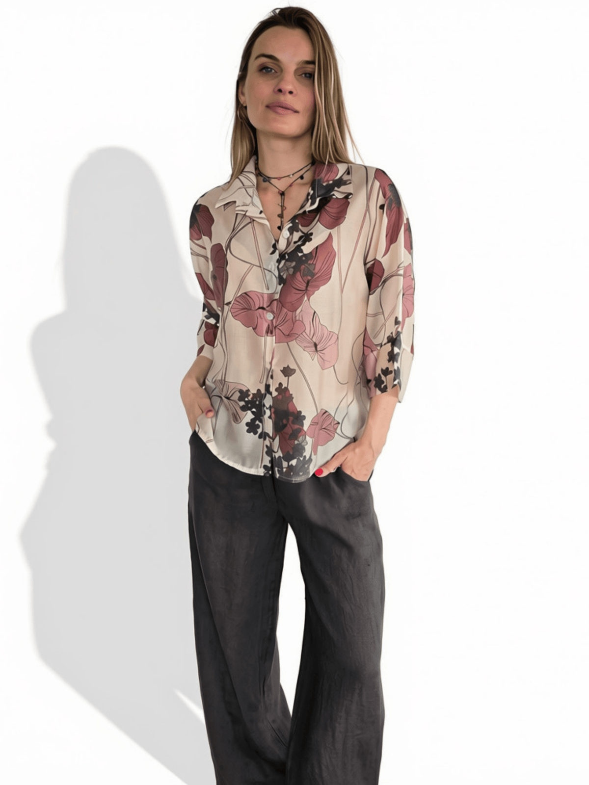Blusa Italiana Estampado Flores, fondo Beige
