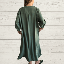 Cargar imagen en el visor de la galería, Vestido abotonado, color Verde
