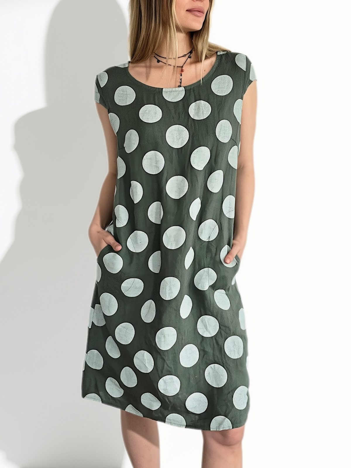 Vestido Italiano Lunares, fondo Verde
