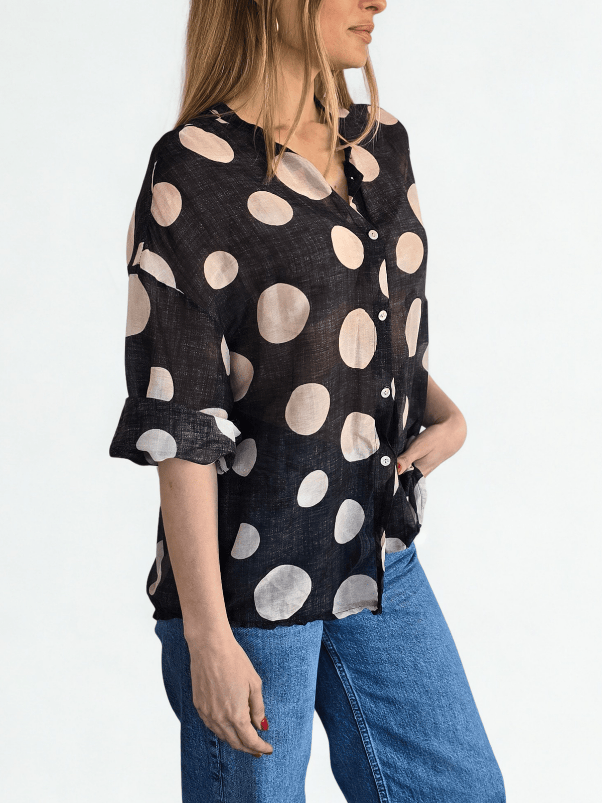 Blusa Italiana Lunares, fondo Negro