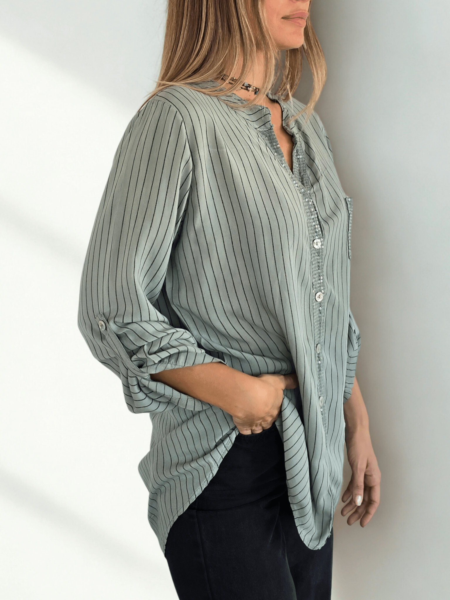 Blusa Italiana Rayada, fondo Verde Musgo