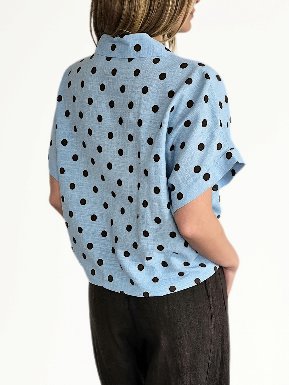 Blusa Italiana Lunares, fondo Celeste