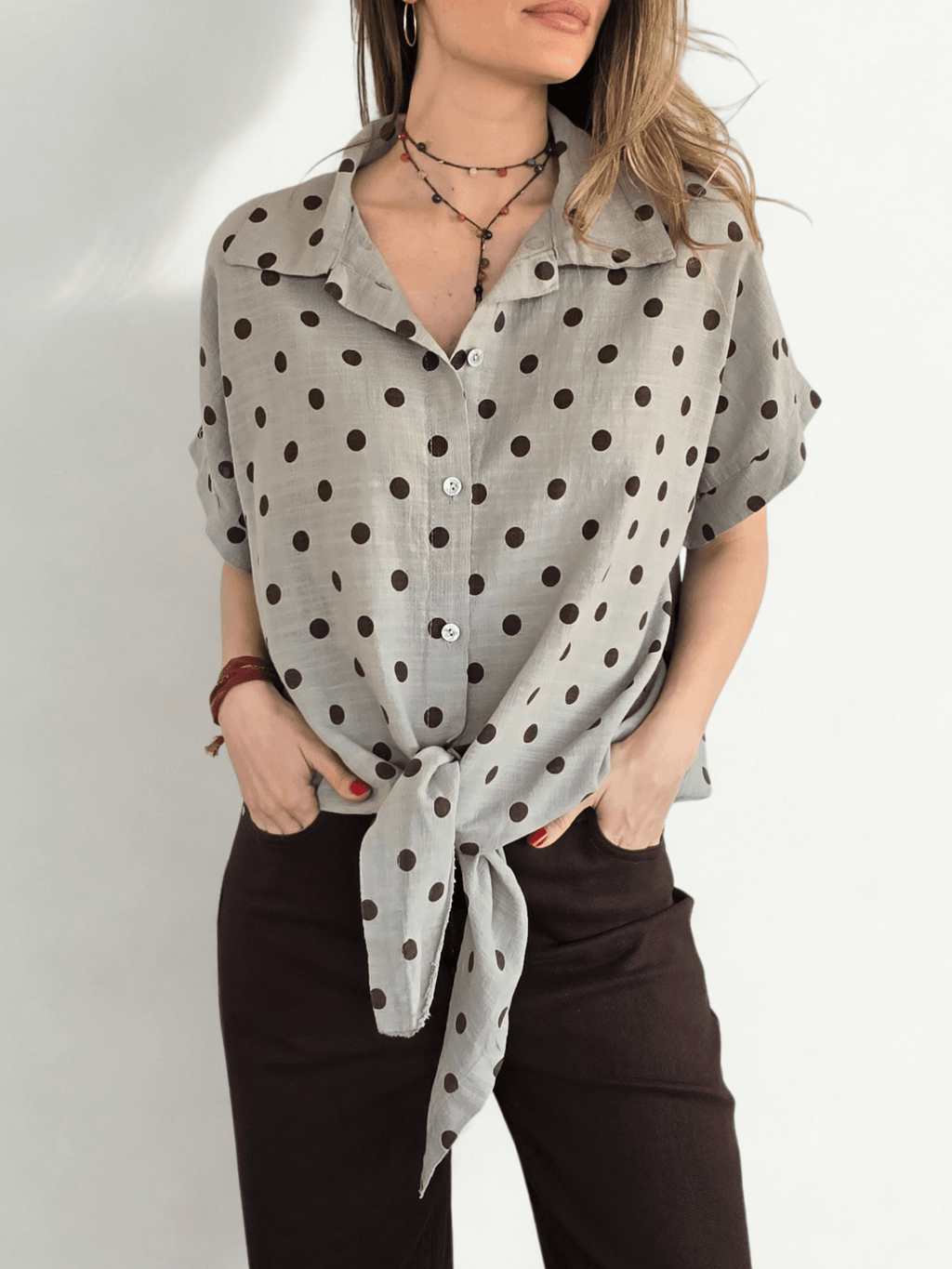 Blusa Italiana Lunares Manga corta, fondo Taupe