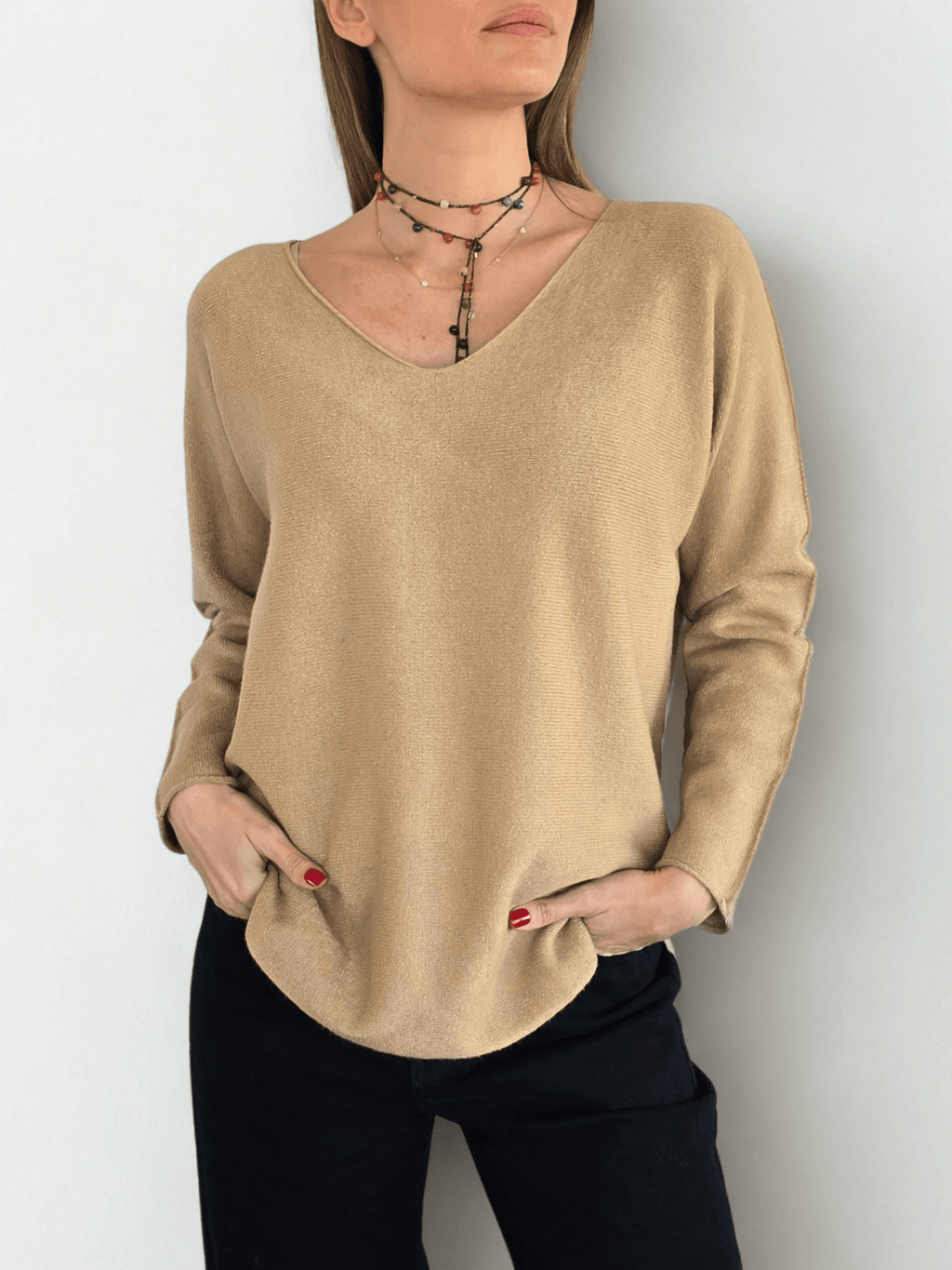 Sweater Italiano escote en V, color Camel