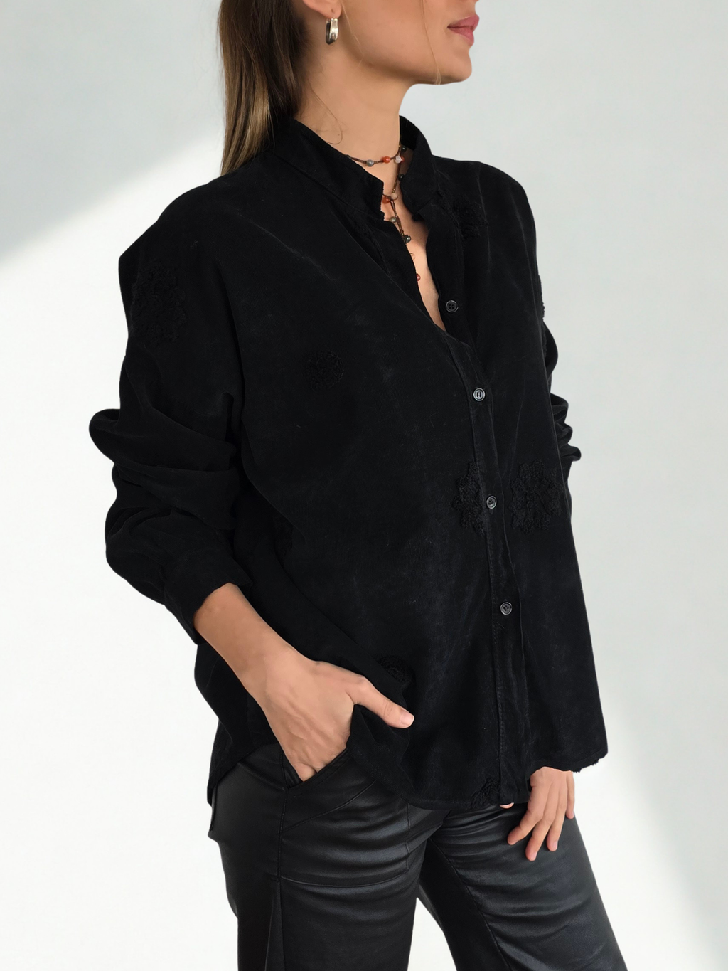 Blusa Italiana Bordada, color negro