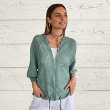 Cargar imagen en el visor de la galería, Chaqueta Bomber Italiana crochet, color Verde
