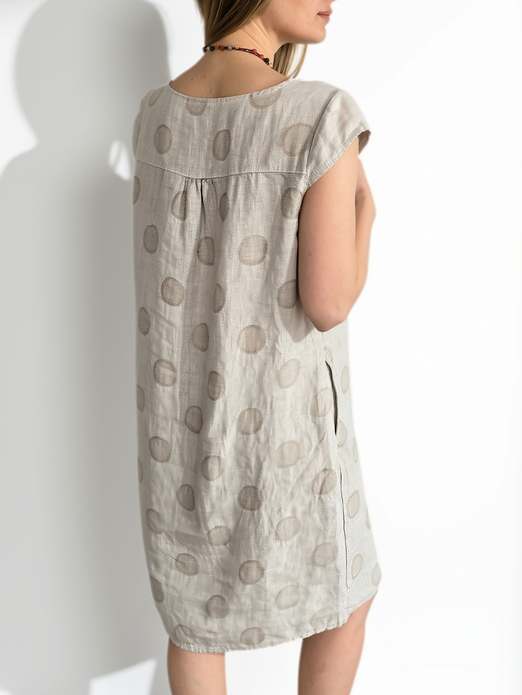 Vestido Italiano Lunares, fondo Beige