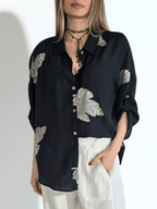 Blusa Bordado Hojas, color Negro