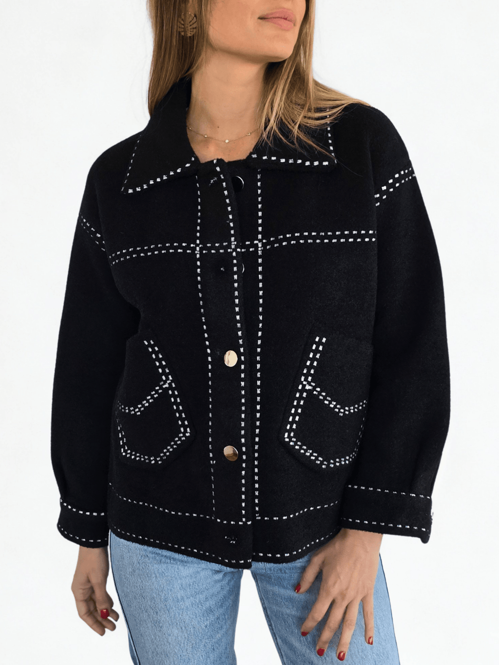 Chaqueta con pespuntes, color Negro
