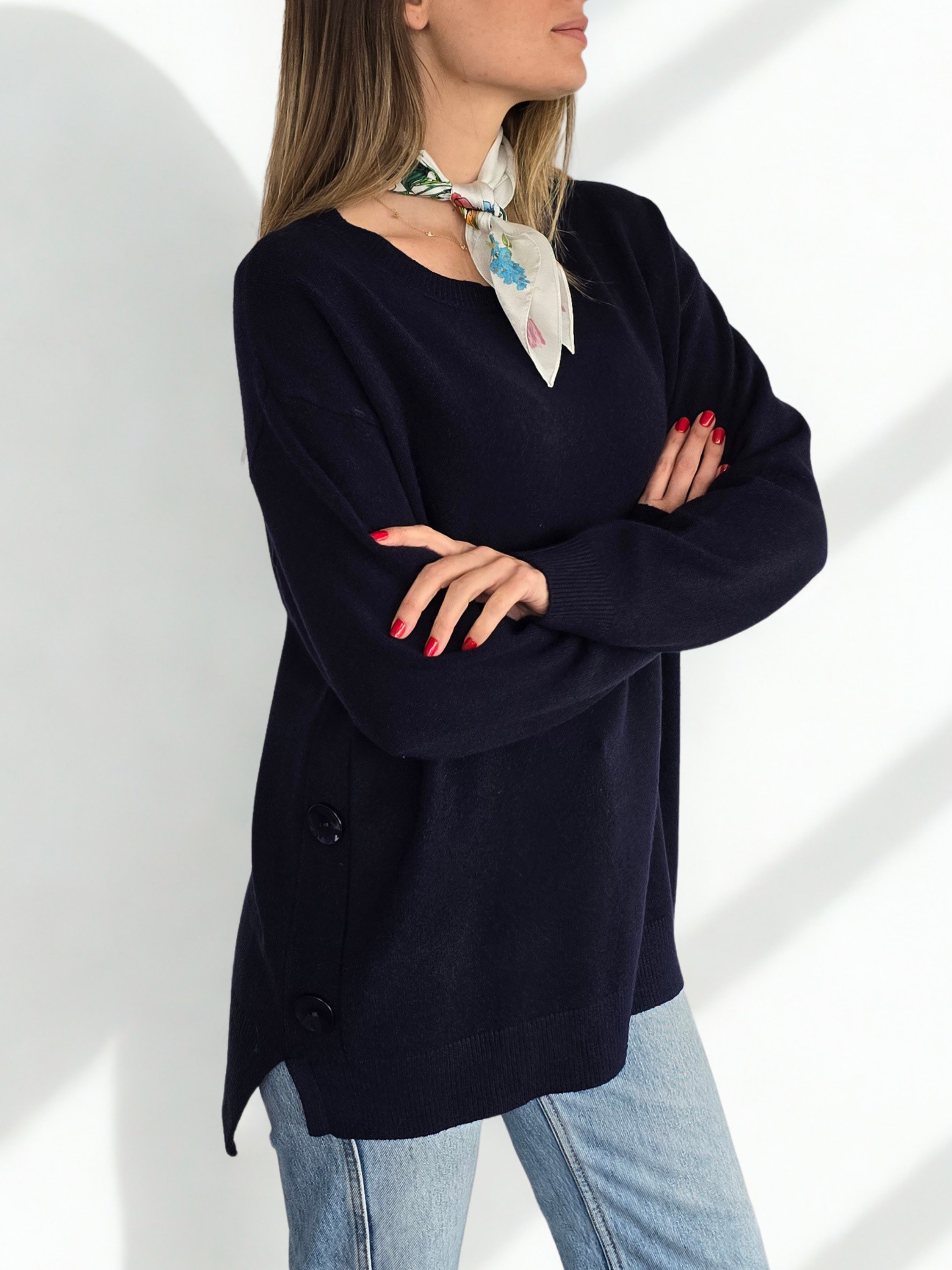 Sweater con Botones a los Lados, color Azul Marino