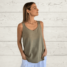 Cargar imagen en el visor de la galería, Blusa con tira Macramé, color Verde
