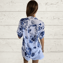 Cargar imagen en el visor de la galería, Blusa Italiana Siena estampada, fondo Blanco
