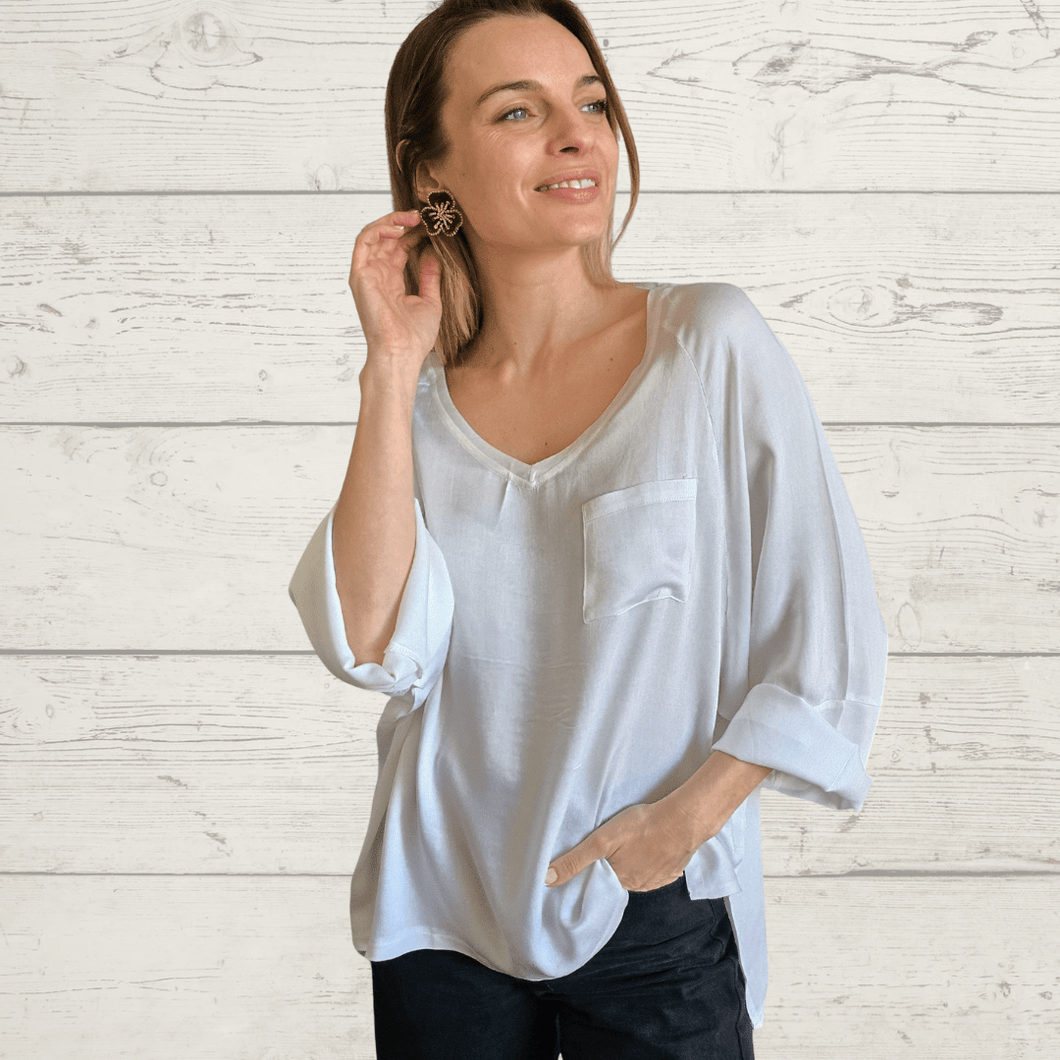 Blusa ancha escote en V, color Blanco