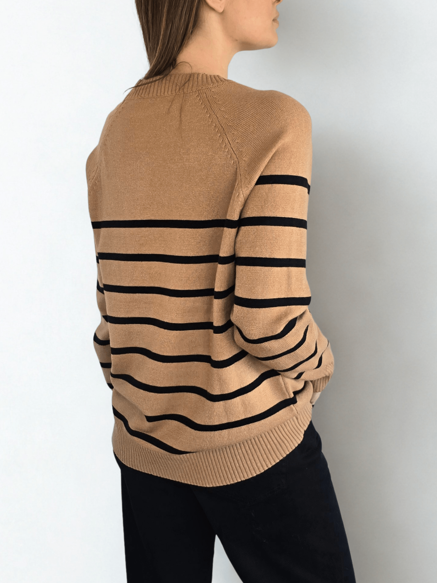 Sweater Rayado, fondo Camel