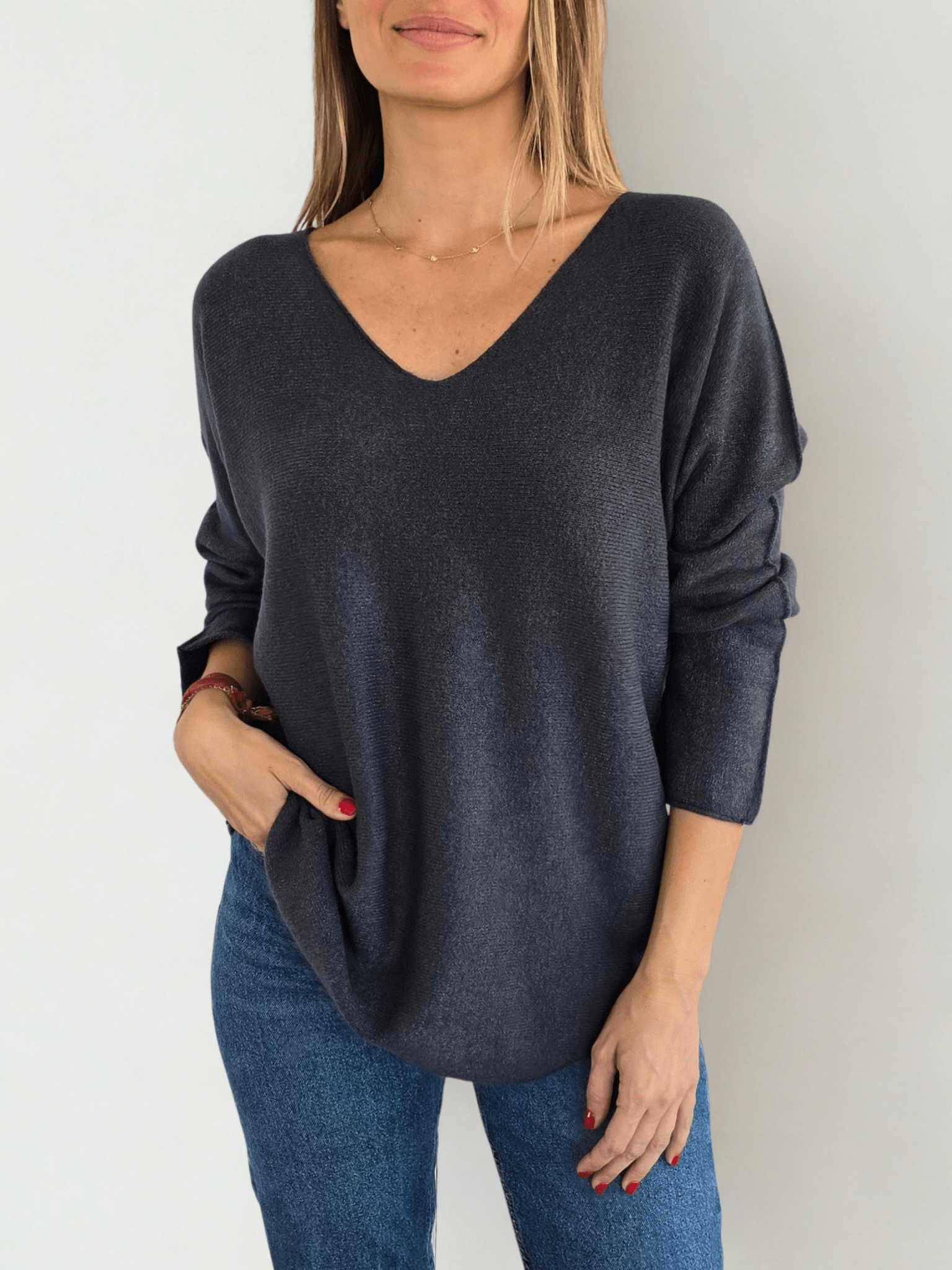Sweater Italiano escote en V, color Gris