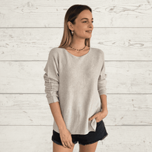 Cargar imagen en el visor de la galería, Sweater Italiano básico, color Beige
