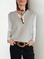 Sweater Sin Mangas Escote en V, color Beige