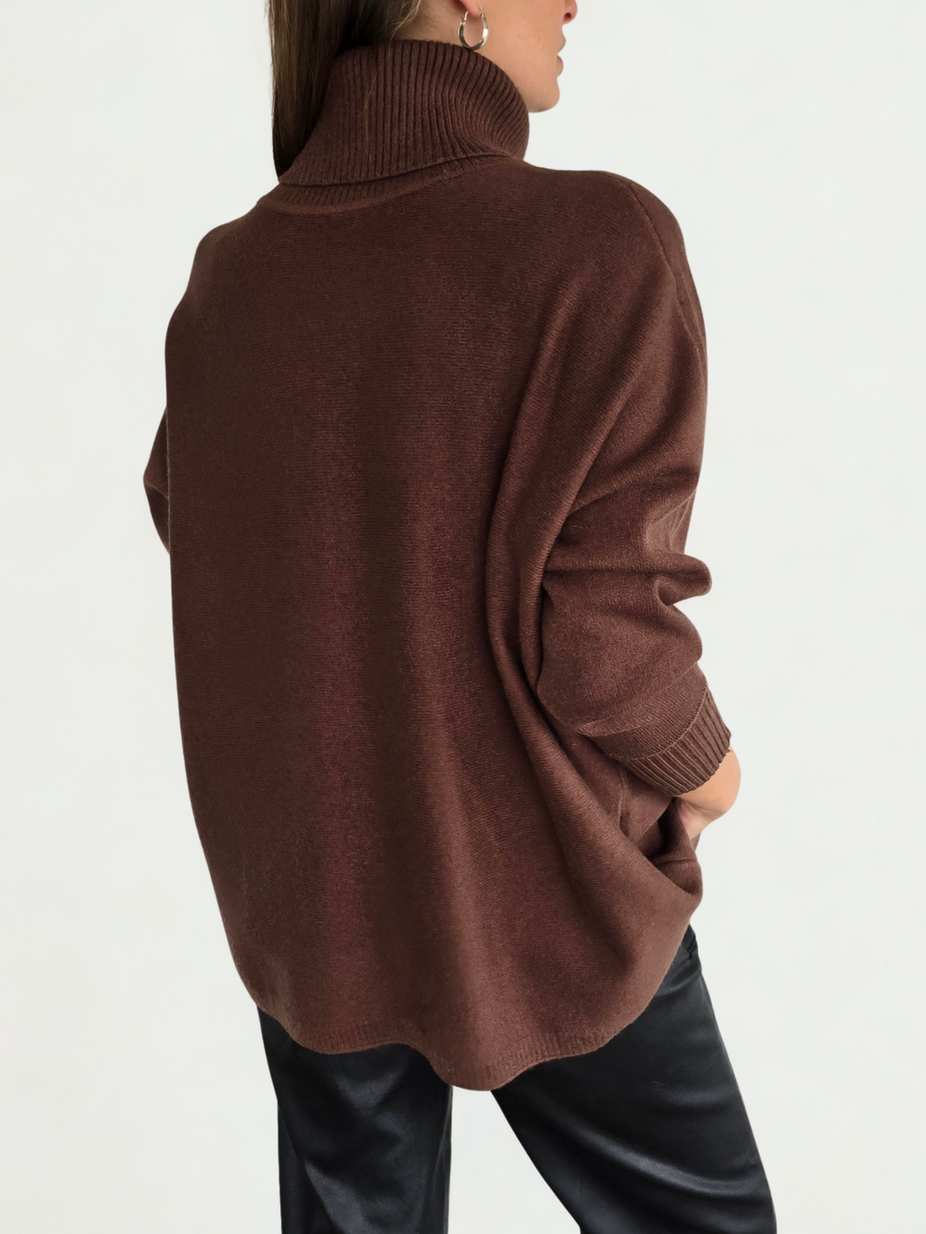 Sweater cuello subido Ribete, color Chocolate