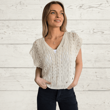 Cargar imagen en el visor de la galería, Sweater sin mangas tejido crochet, color Beige
