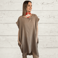 Cargar imagen en el visor de la galería, Vestido Italiano ancho desflecado, color Camel
