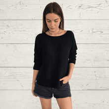 Cargar imagen en el visor de la galería, Sweater Italiano básico, color Negro
