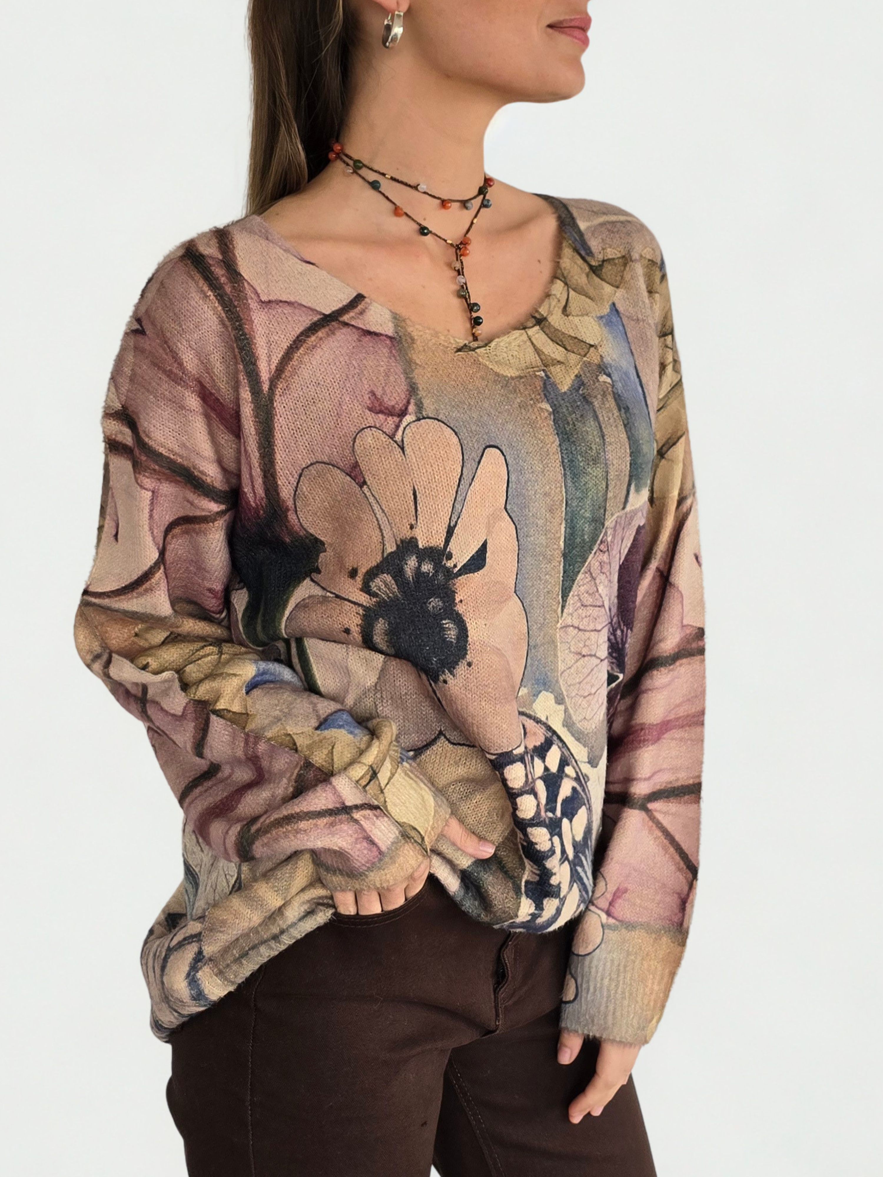 Sweater Estampado con Flores, fondo Beige