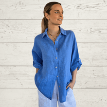 Cargar imagen en el visor de la galería, Blusa Italiana 100% Lino abotonada, color Jacinto
