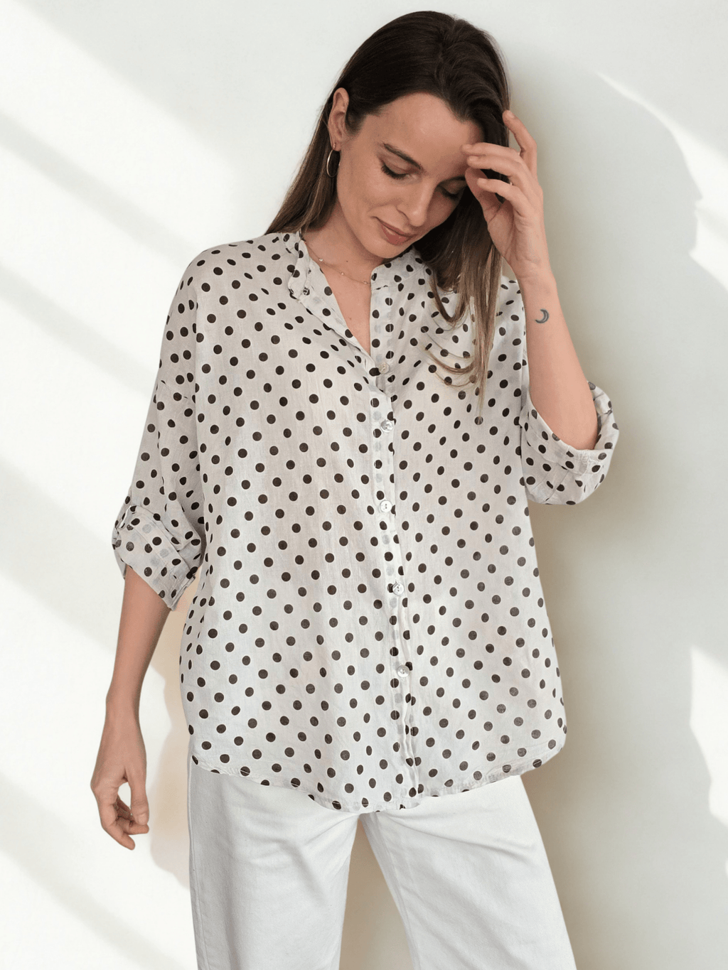Blusa Italiana Lunares, fondo Beige coon Chocolate