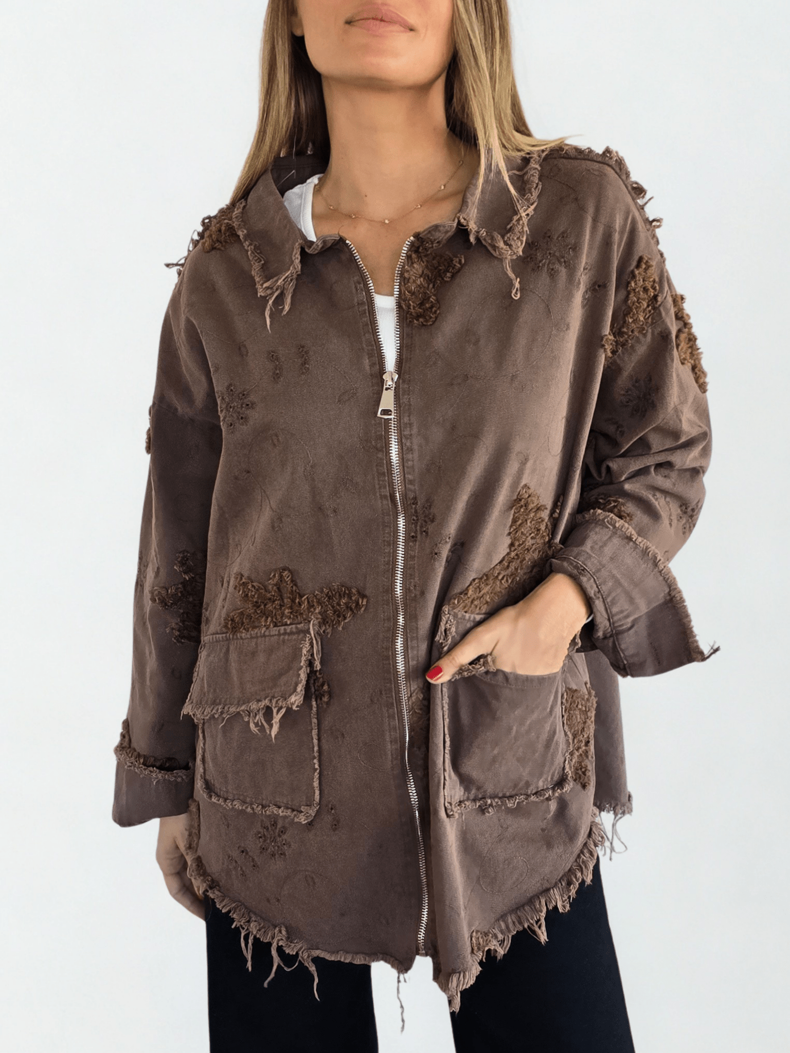Chaqueta Bordada, color Chocolate