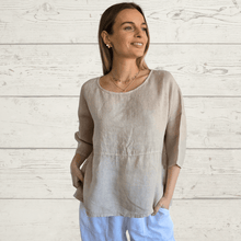 Cargar imagen en el visor de la galería, Blusa 100% Lino Italiano con botones a los lados, color Beige
