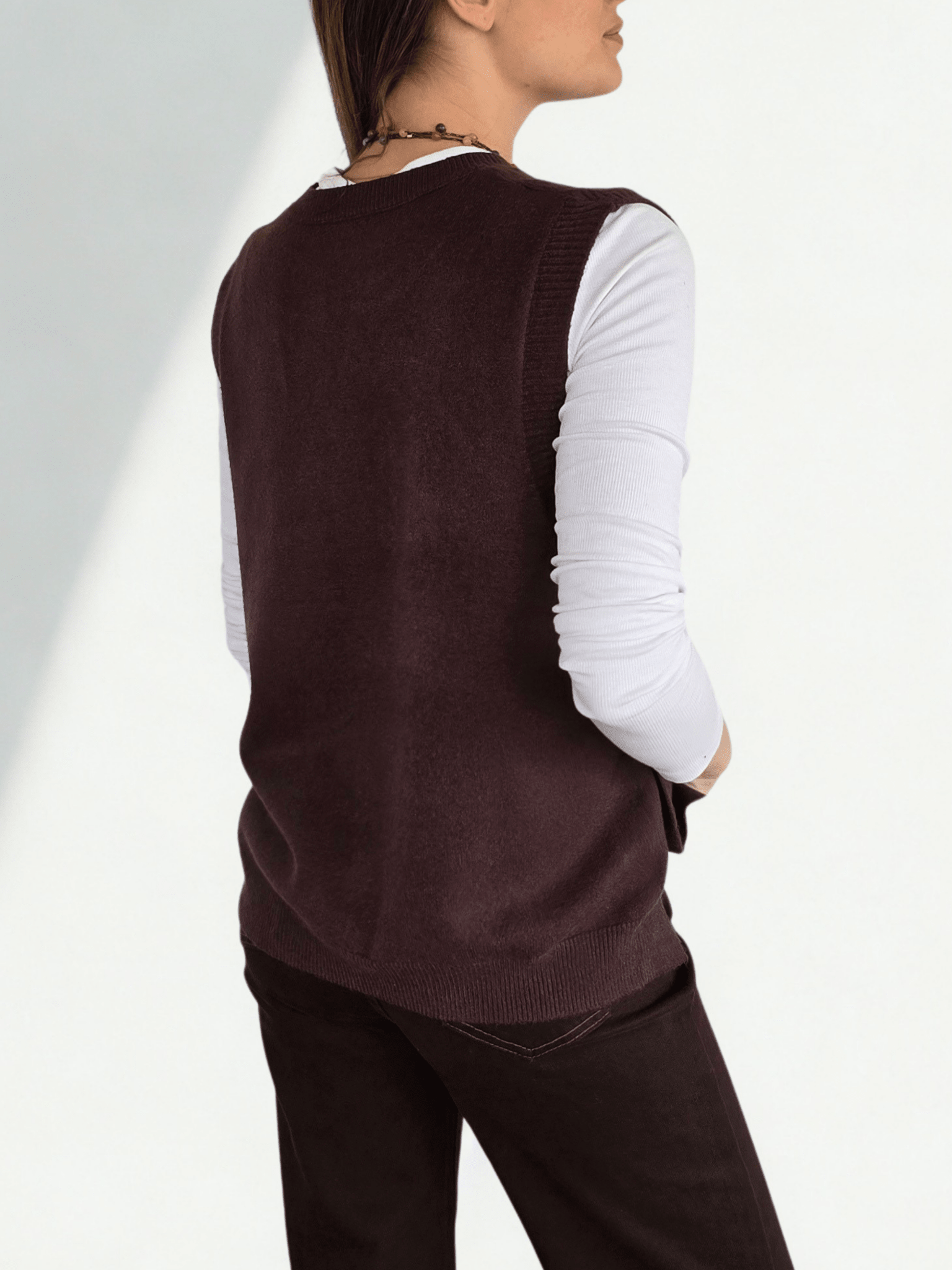 Sweater sin mangas Botones, color Chocolate
