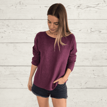 Cargar imagen en el visor de la galería, Sweater Italiano básico , color Vino
