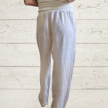Cargar imagen en el visor de la galería, Pantalón de Lino Italiano dos bolsillos, color Blanco
