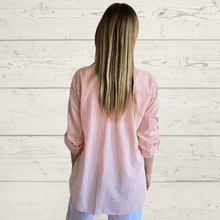 Cargar imagen en el visor de la galería, Blusa Italiana rayada, color rosado con blanco
