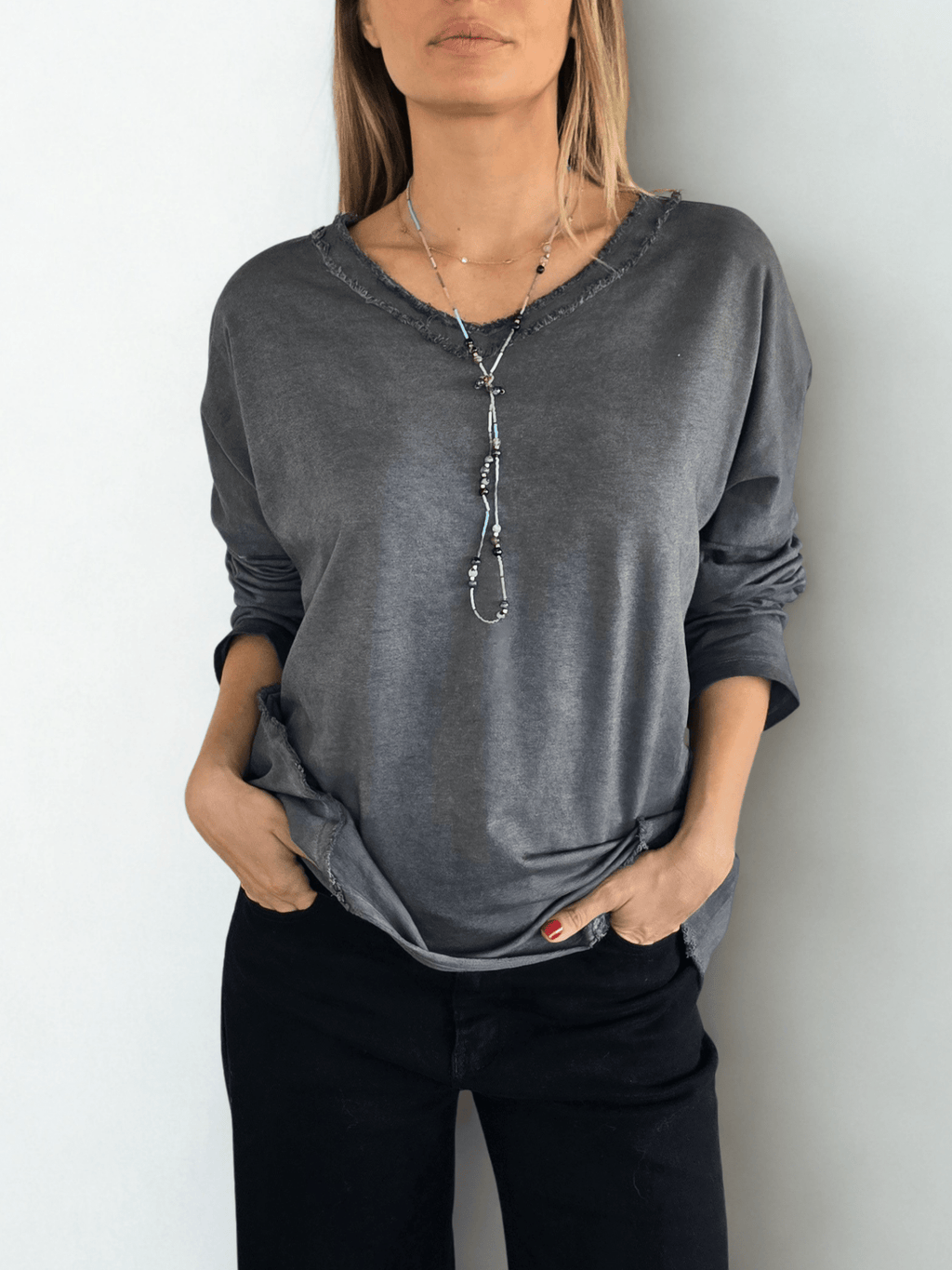 Sweater polerón Teñido con Desflecado, color Gris