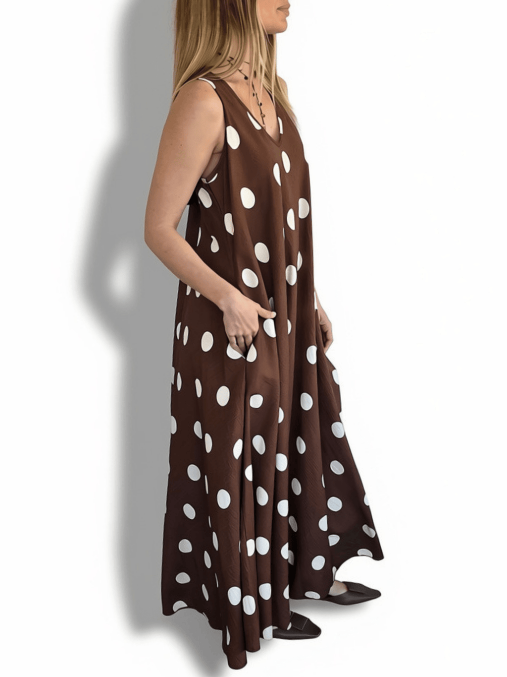 Vestido Lunares, fondo Chocolate
