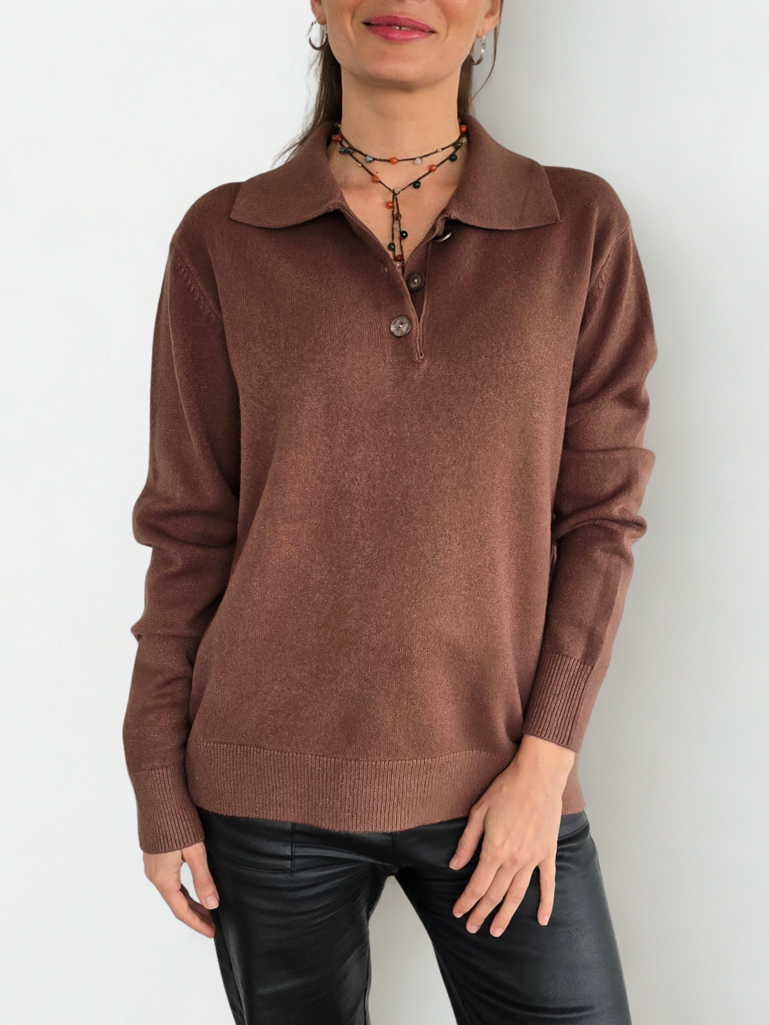 Sweater Tres Botones, color Chocolate