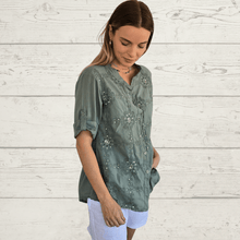 Cargar imagen en el visor de la galería, Blusa Italiana Milán, color Verde
