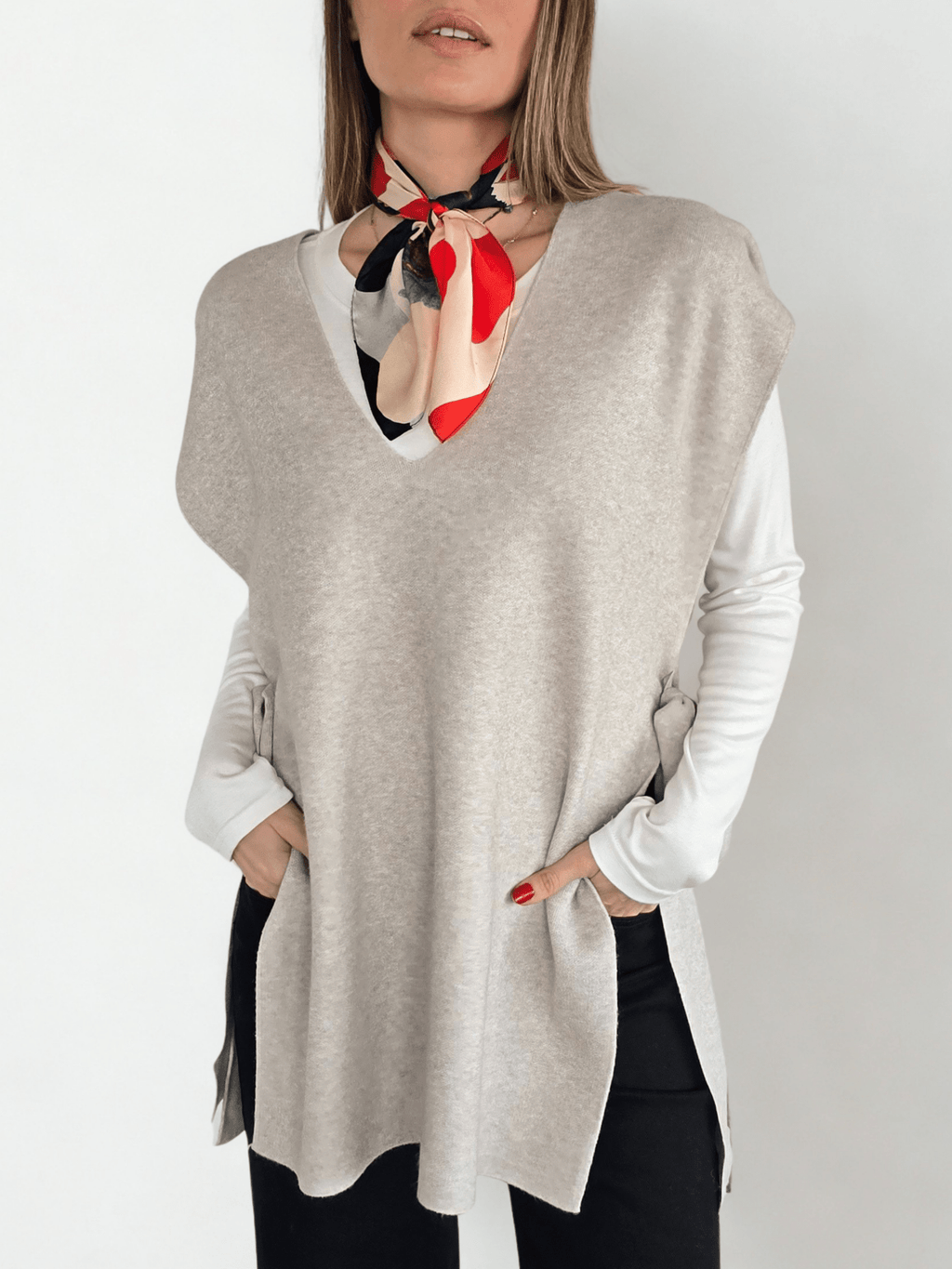 Sweater sin Mangas Lazo, color Beige