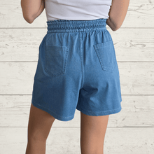 Cargar imagen en el visor de la galería, Short Jeans, color Celeste
