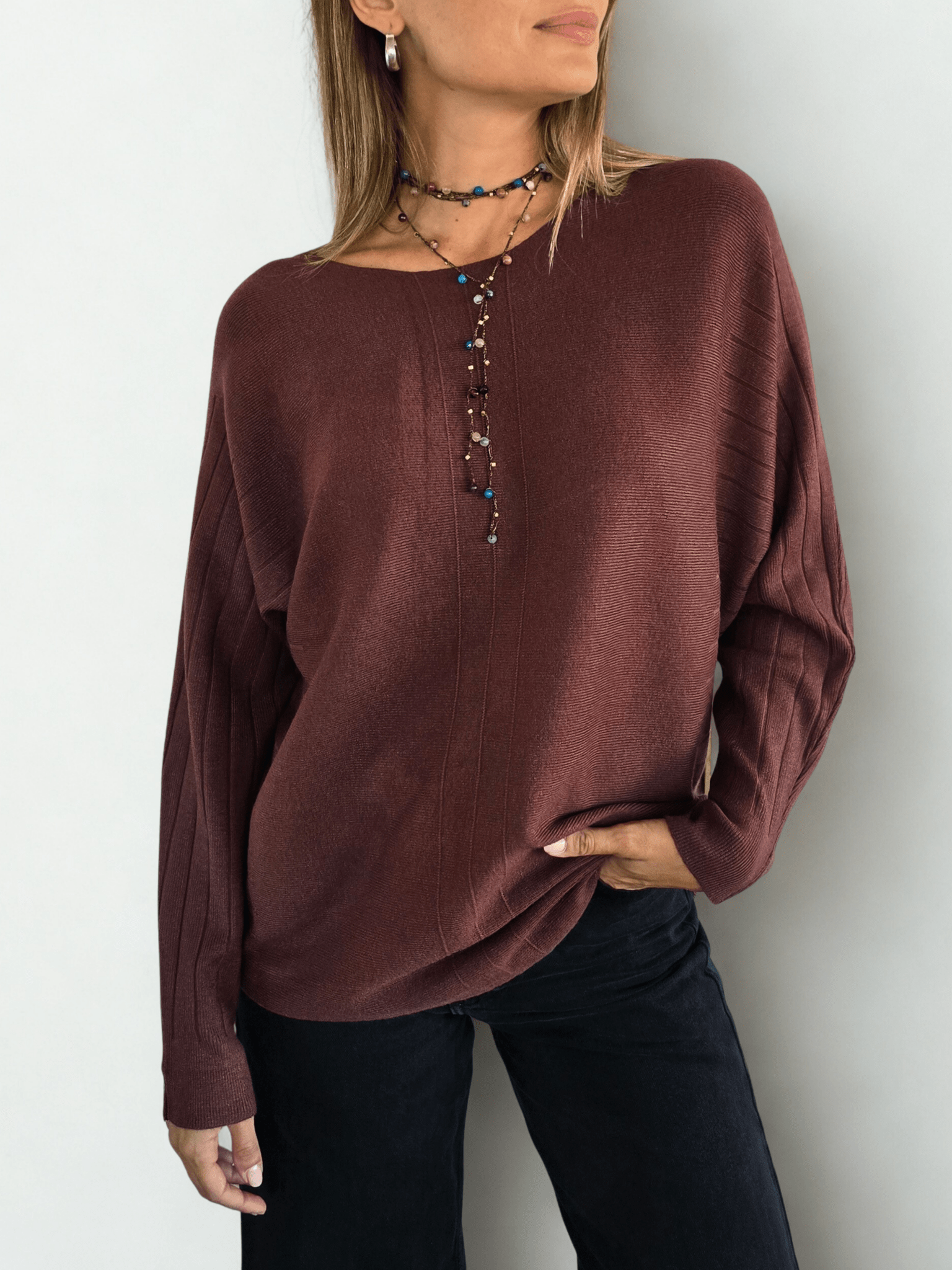 Sweater Murciélago, color Chocolate