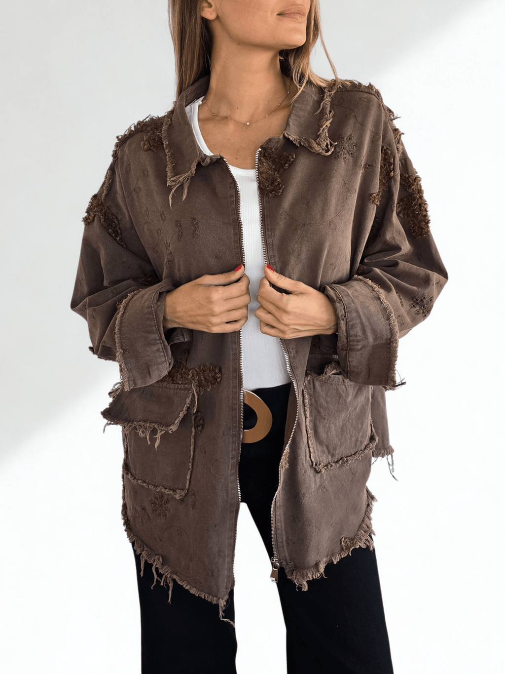 Chaqueta Bordada, color Chocolate