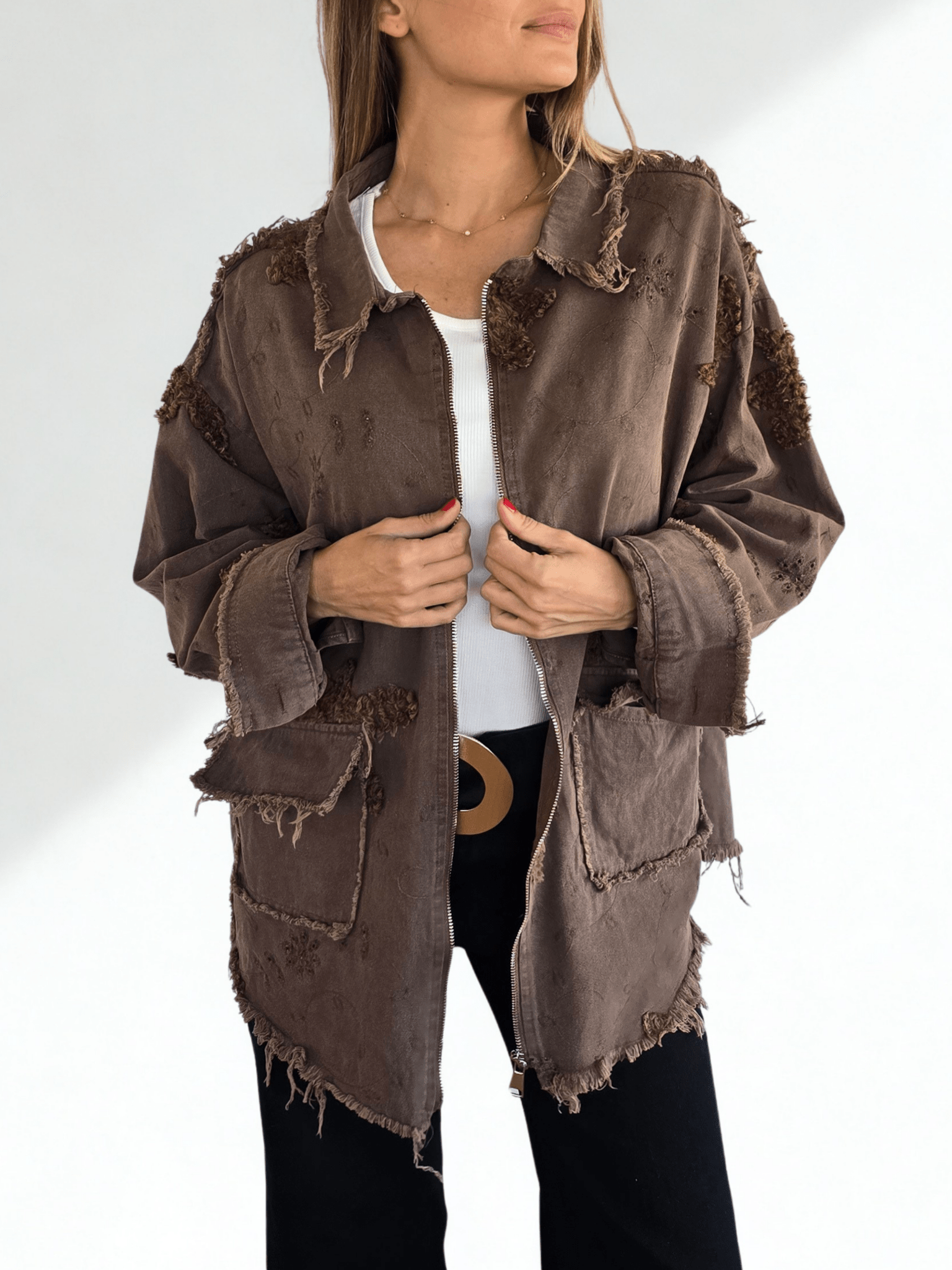 Chaqueta Bordada, color Chocolate