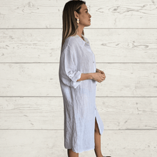 Cargar imagen en el visor de la galería, Vestido de lino Italiano, abotonado, color Blanco
