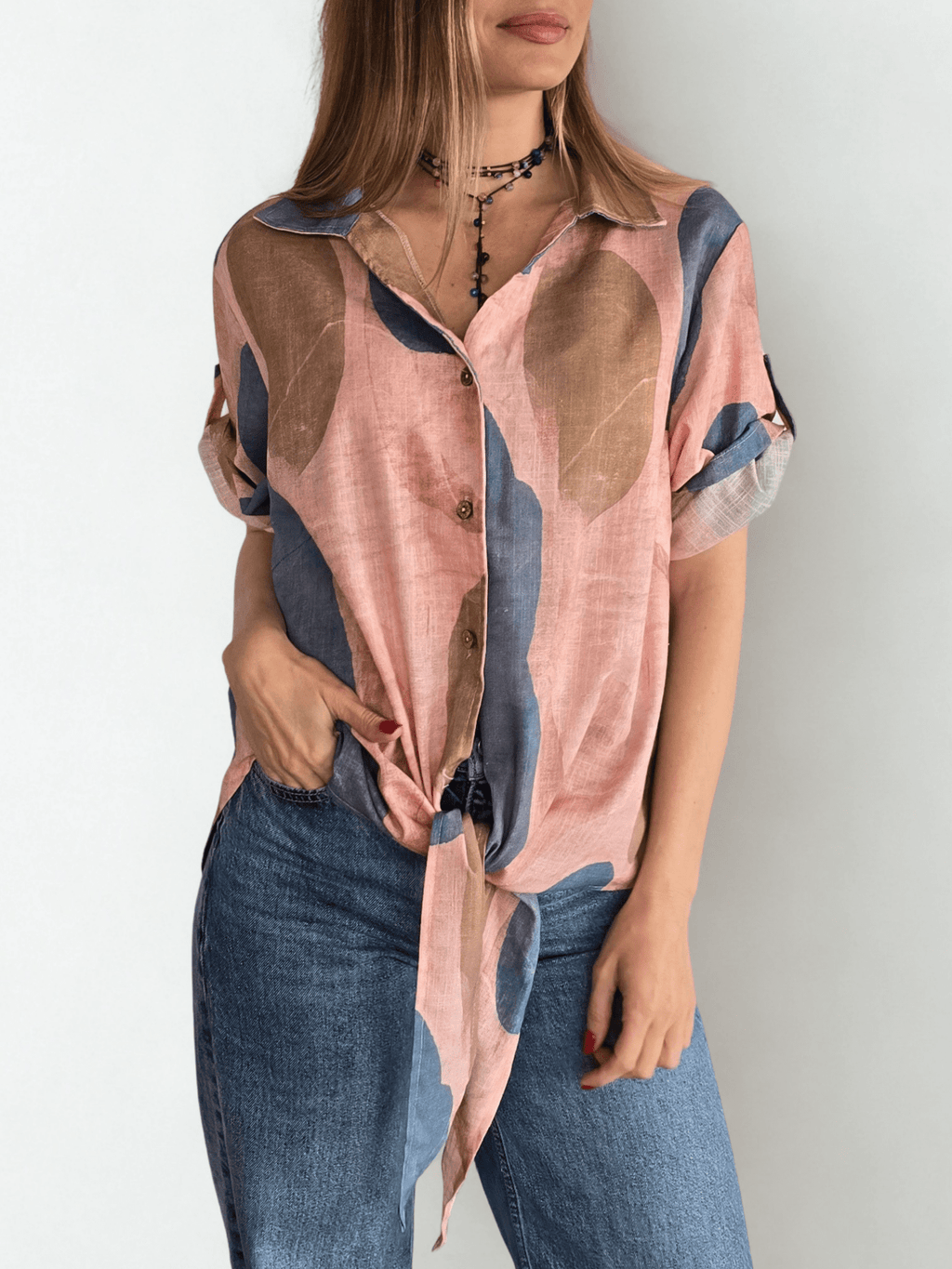 Blusa Estampada con Nudo, fondo Rosado