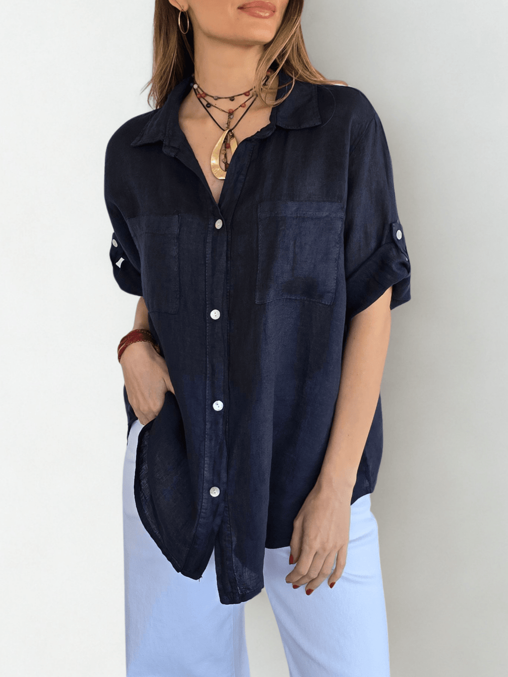 Blusa Italiana 100% Lino dos Bolsillos, color Azul Marino