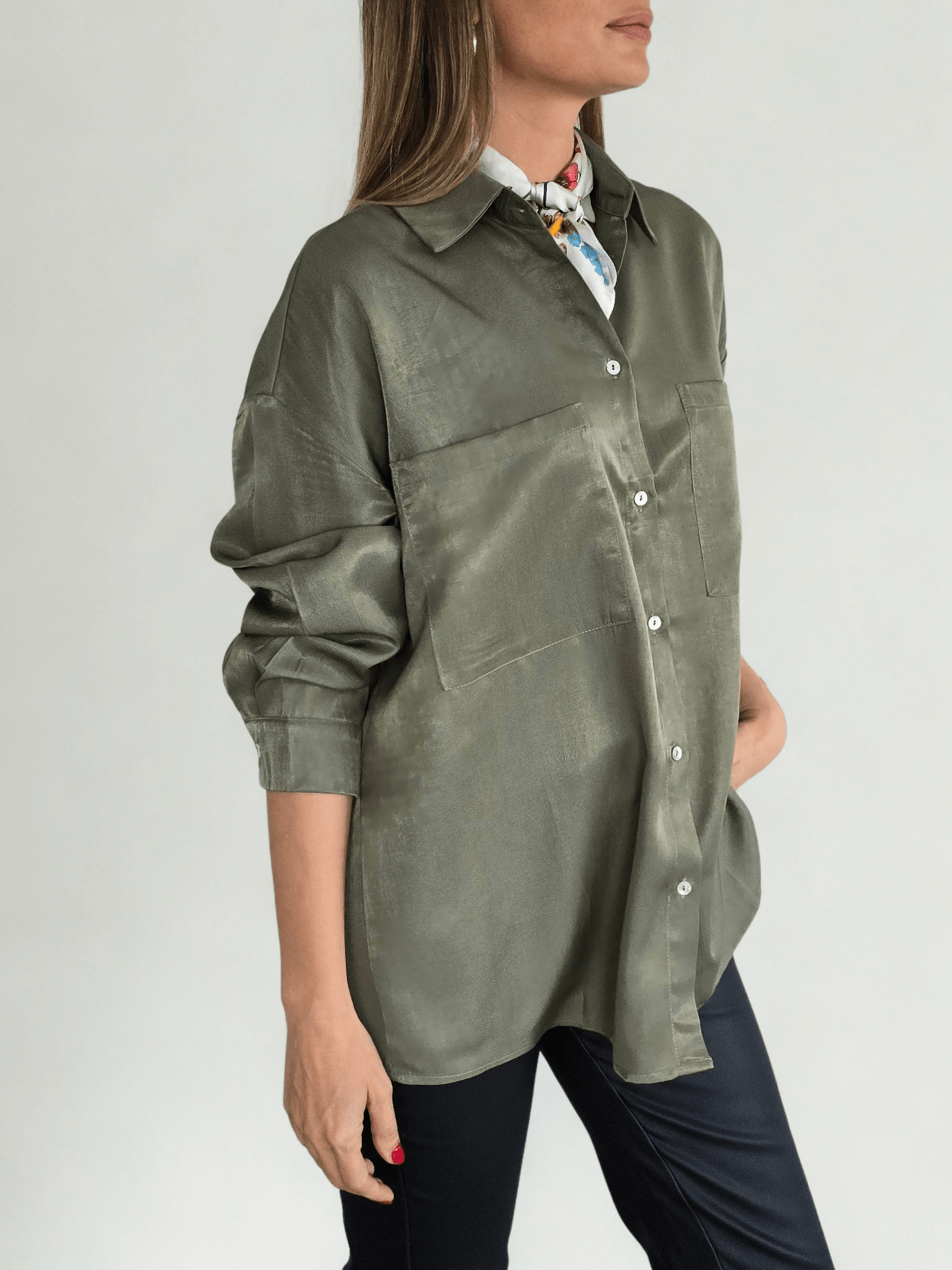 Blusa Dos Bolsillos, color Verde
