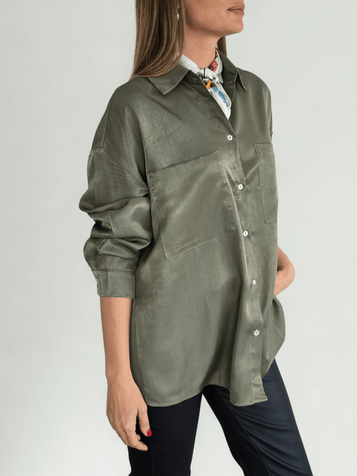 Blusa Dos Bolsillos, color Verde