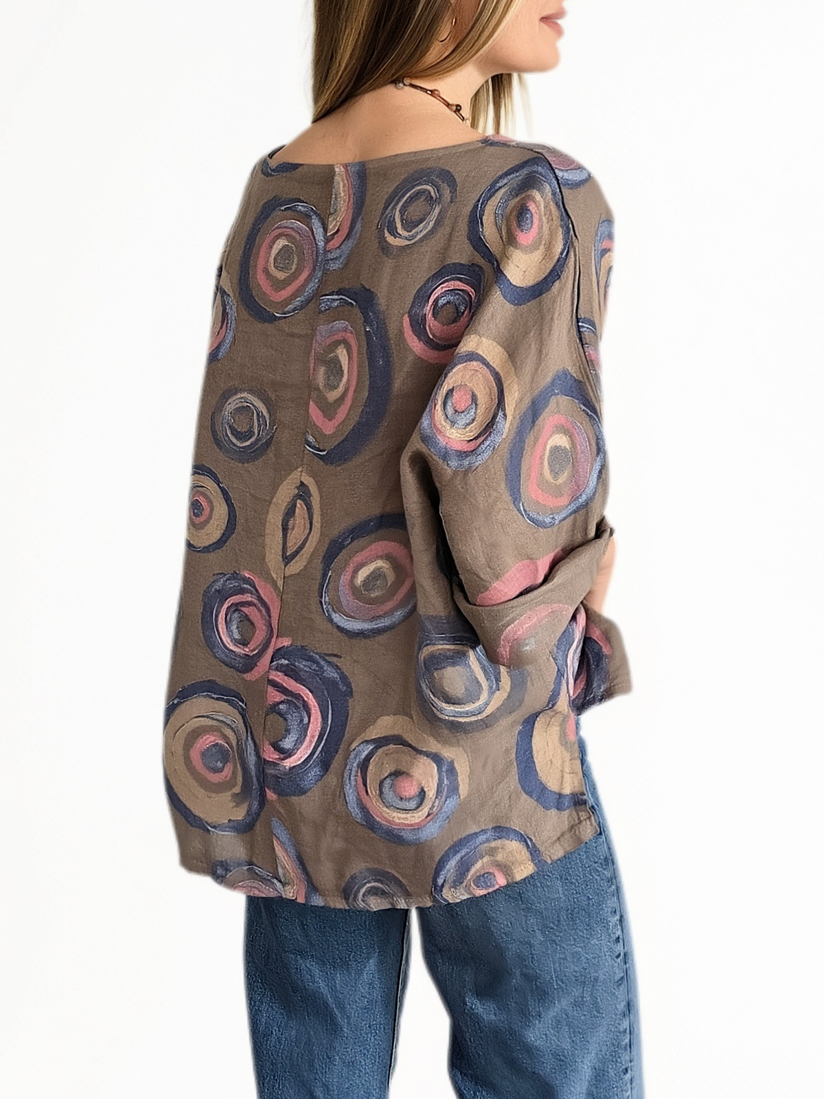Blusa Italiana Estampado Ciculos, fondo Taupe