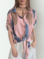 Blusa Estampada con Nudo, fondo Rosado